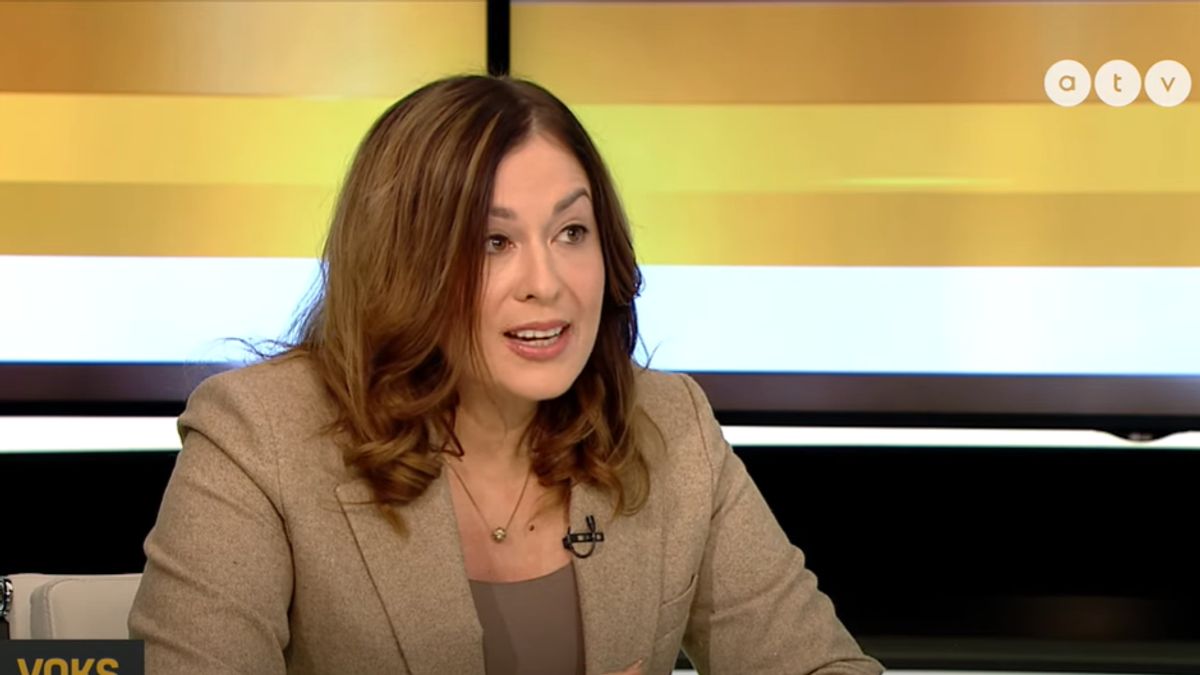 Cseh Katalin látványosan lefagyott élő adásban + videó