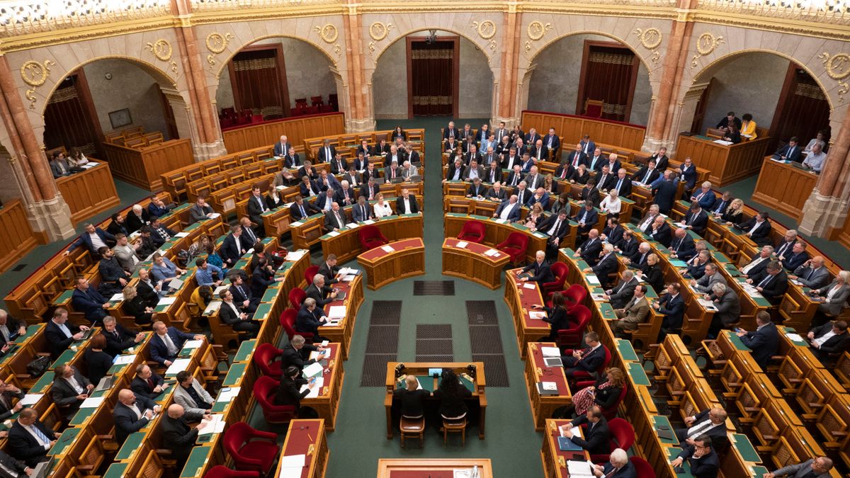 Újra számot adnak vagyonukról az országgyűlési képviselők