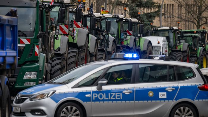 Farmers' protests - large rally in Berlin