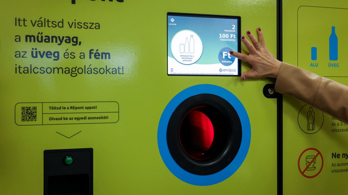 Videón mutatjuk, hogyan működik a palackvisszaváltó-automata