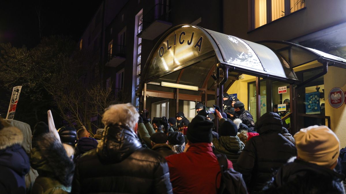 Lengyel elnök: alkotmánysértő a bíróság döntése