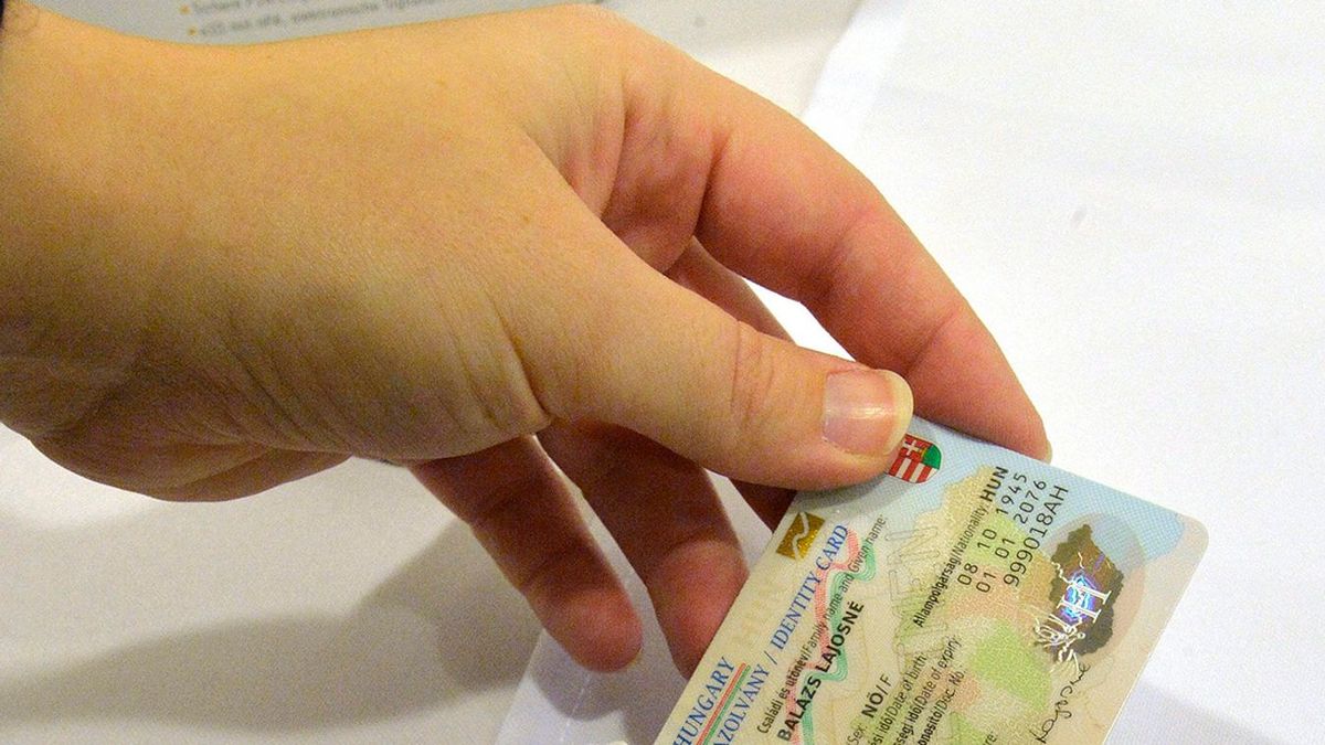 Egyszerűbb lett személyi igazolványt igényelni kiskorúaknak