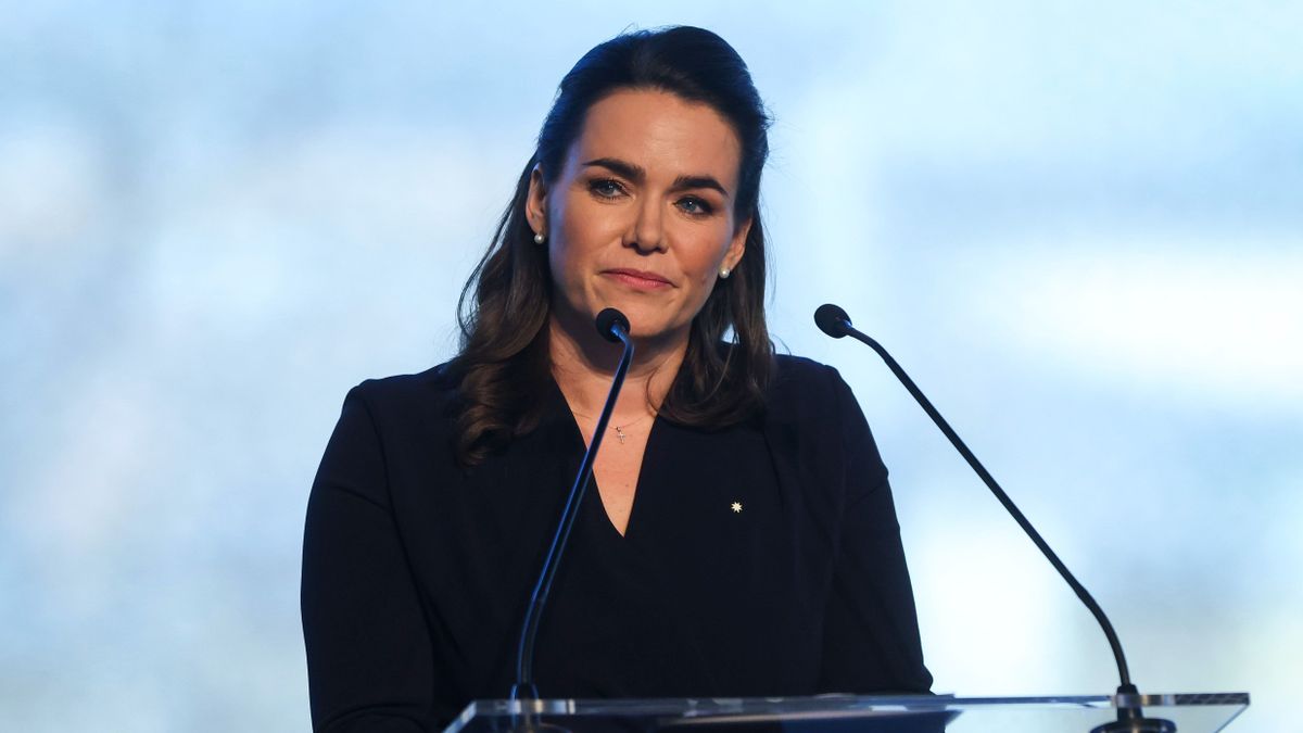 Nincs kegyelem a pedofiloknak Novák Katalin elnöksége alatt, mégis a lemondását követeli a civil szervezet