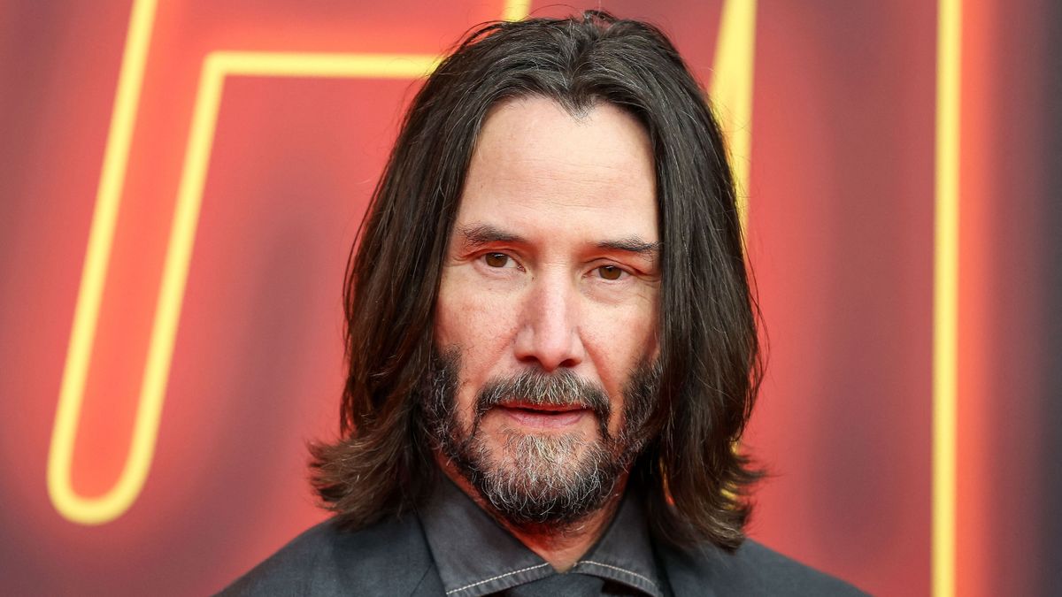 Az idén 60 éves Keanu Reeves körül forog az irodalom is