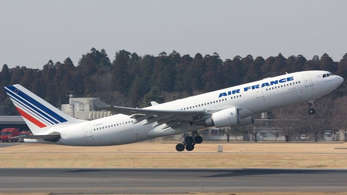 Párizsba indultak, Dunakesziig jutottak – Budapest felett fordult vissza az Air France járata ma reggel