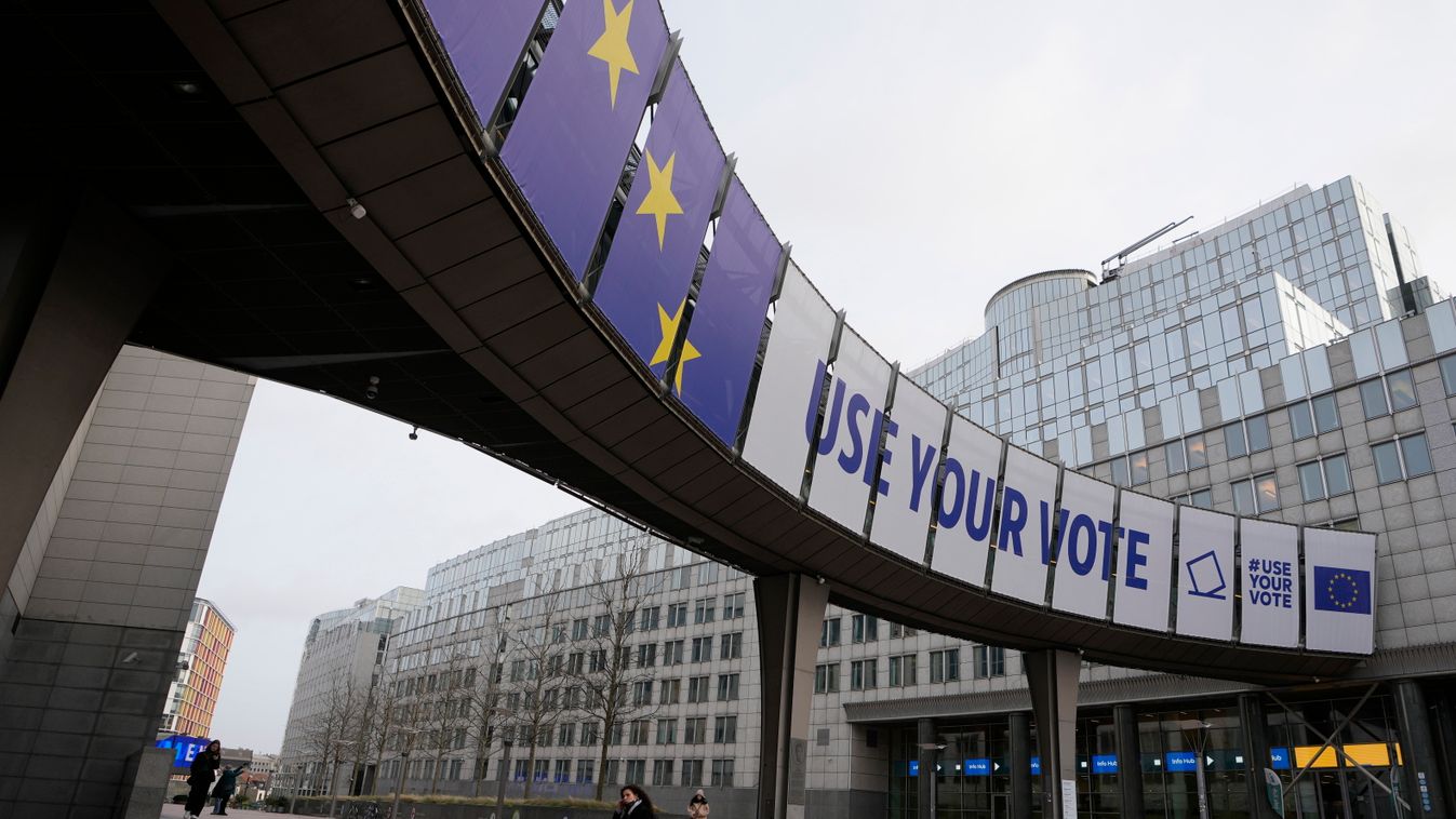 Több orosz kém van az Európai Parlamentben – állítják a lettek