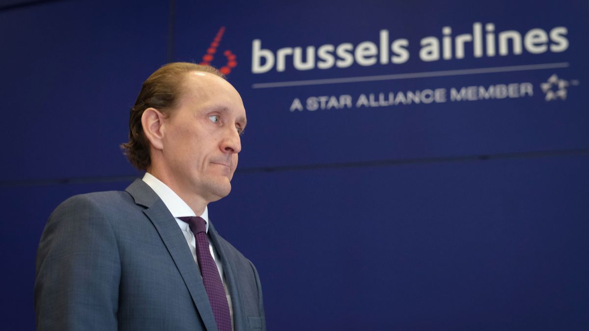 Nemsemleges egyenruhát vezet be a légitársaság