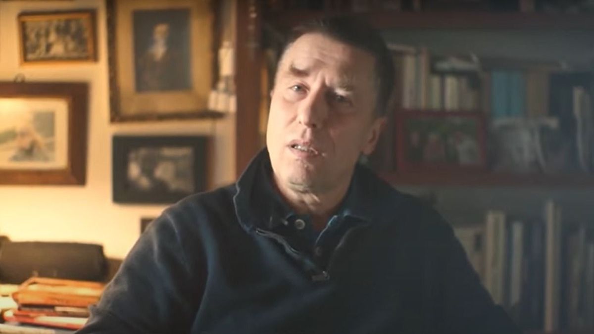 Tomaji Attila: Ma már nem azért írok, hogy szűnjön a magányosság