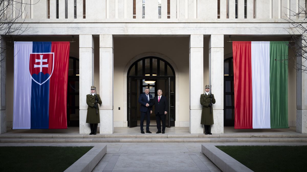 Robert Fico: Orbán Viktor rendkívül tapasztalt politikus, fel kellett készülnöm