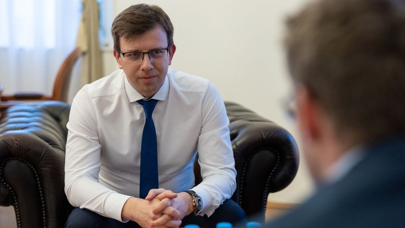 Orbán Viktor a konzervatív tábor megkerülhetetlen szereplője Orbán Viktor a konzervatív tábor megkerülhetetlen szereplője