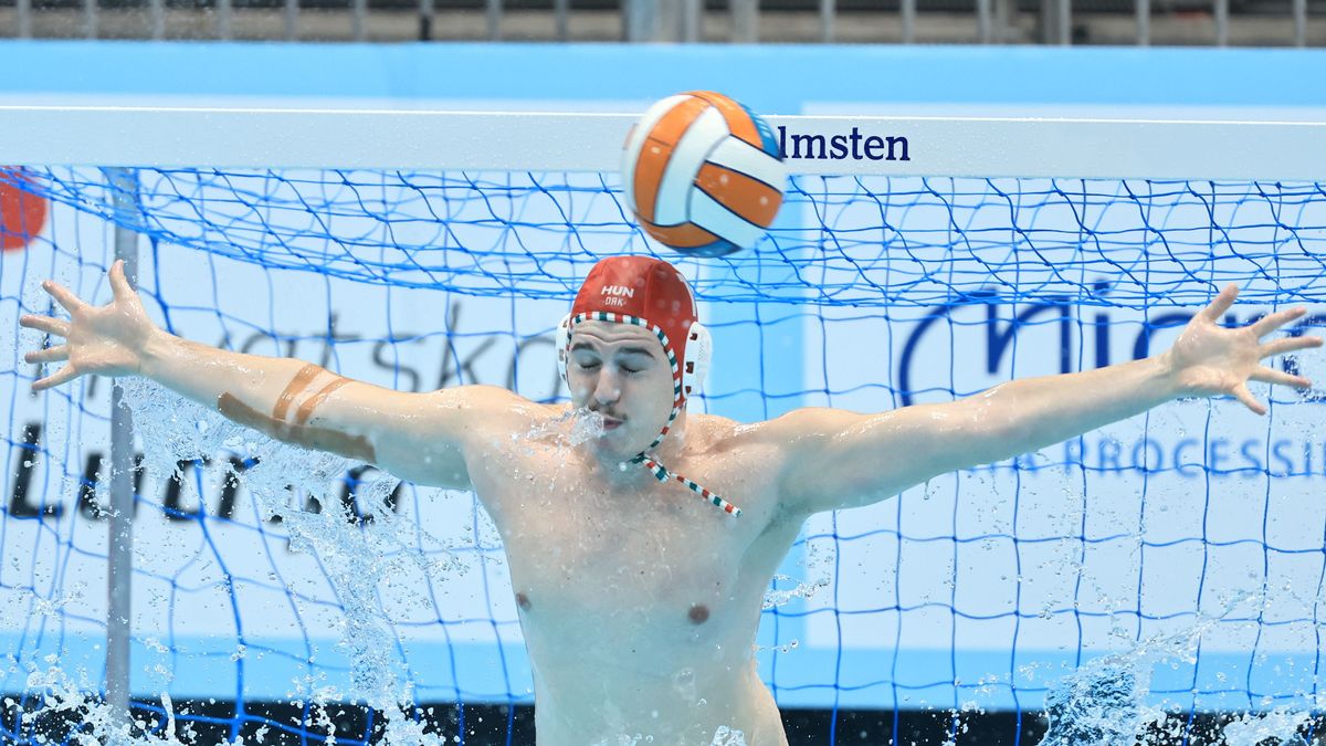 Kevésen múlott, hogy az Eb-bronzmeccsen nem a kapusedző védett