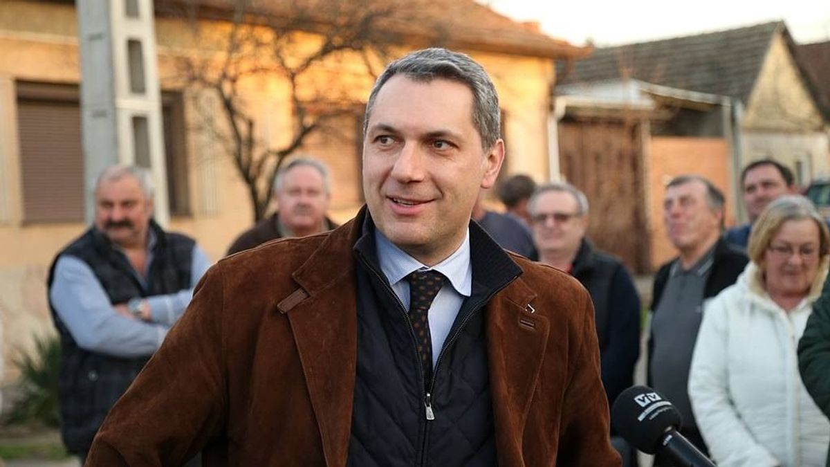 Lázár János bejelentésre készül, pont kerülhet a Budapest-bérlet kálváriájának végére?