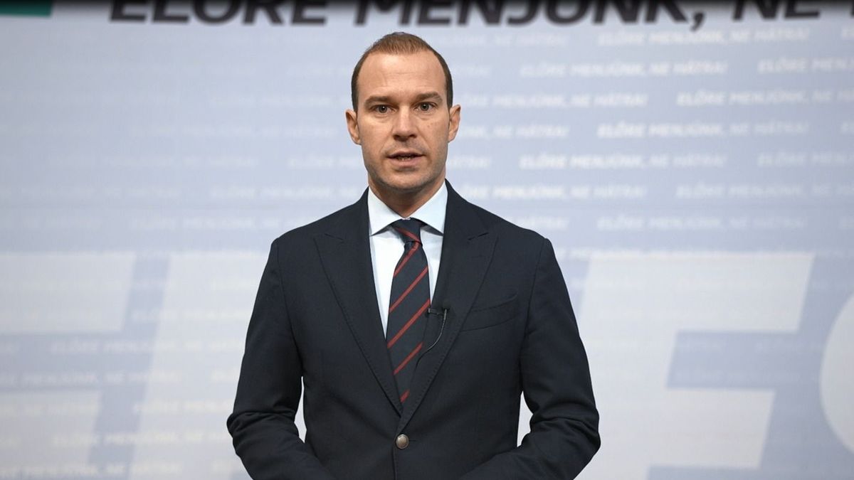 Hollik István Brüsszelnek és a dollárbaloldalnak: Továbbra sem vagyunk zsarolhatók