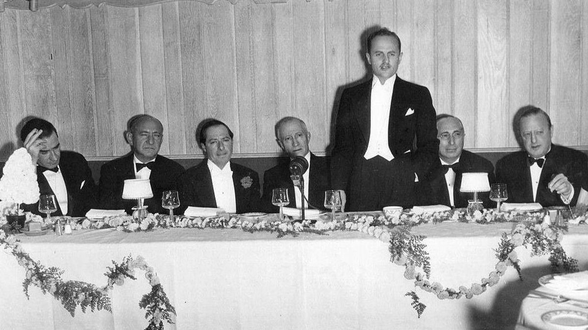 Zukor Adolfra emlékeztek Ricsén