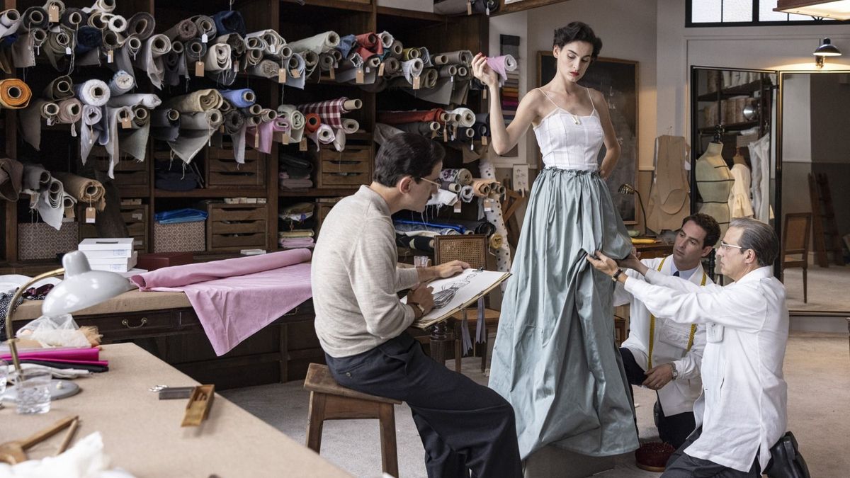 Cristóbal Balenciaga: sorozat az utolsó ruhakészítőről