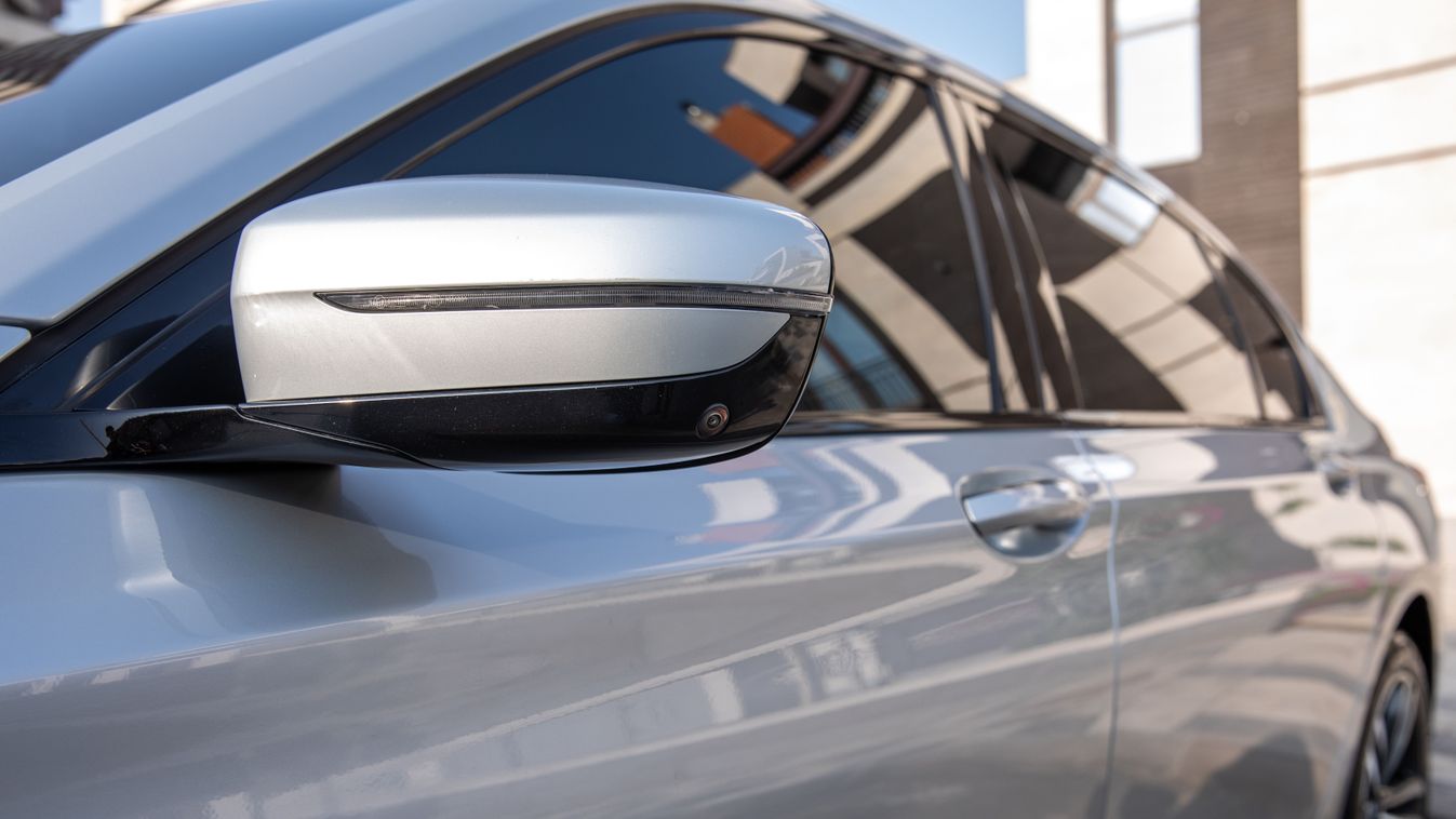 Túl gyorsan hajtott a pénzügyminiszter, elvették a jogosítványát Túl gyorsan hajtott a pénzügyminiszter, elvették a jogosítványát