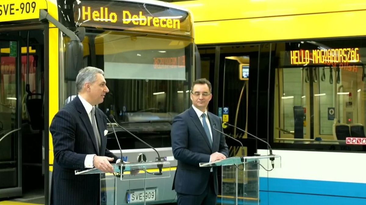 Márki-Zay elfogadja Lázár ajánlatát
