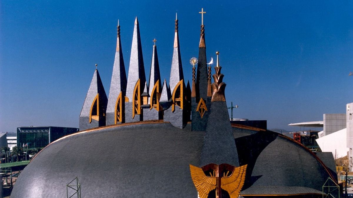Magyarországon építenék fel újra a sevillai világkiállítás Makovecz-pavilonját