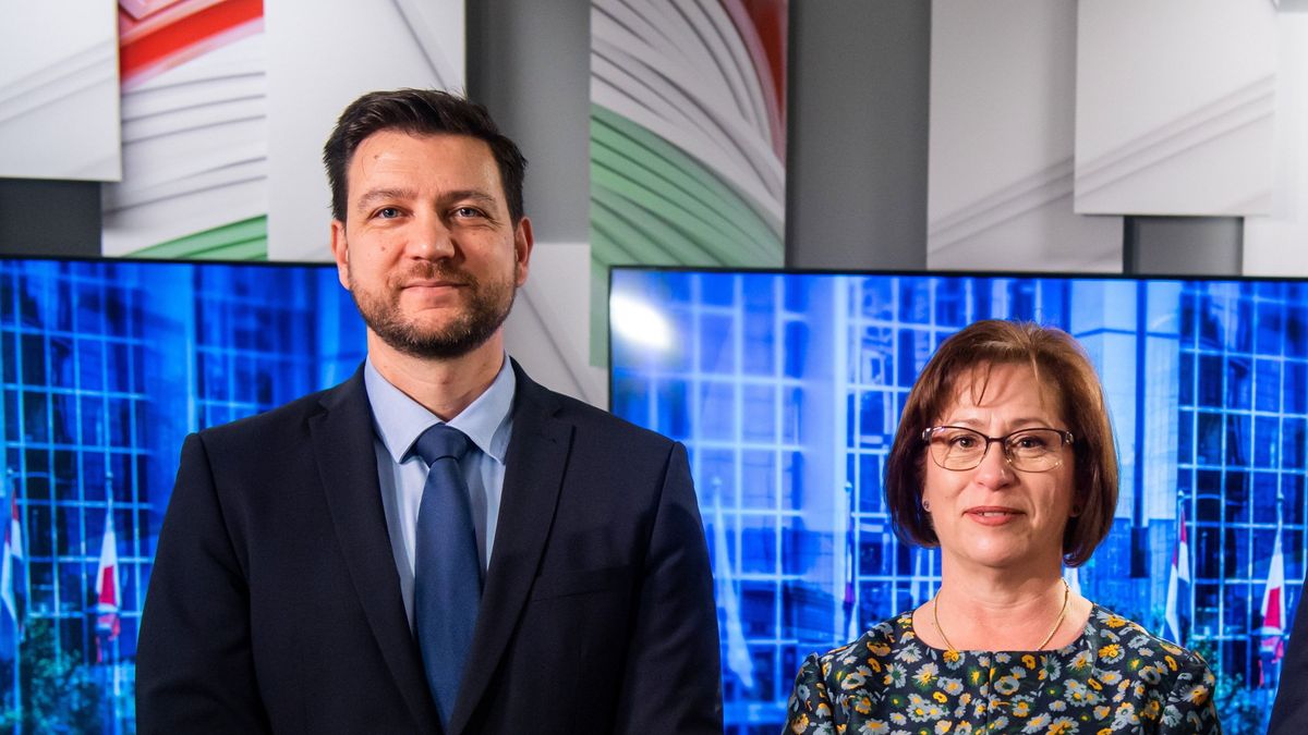 Hungarian Public Media Calls for Solidarity with Polish Counterparts