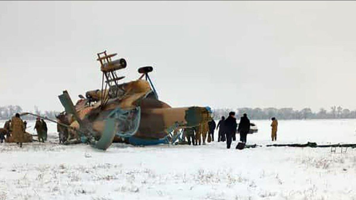 Gyakorlatozás közben a földbe csapódott egy katonai helikopter + videó