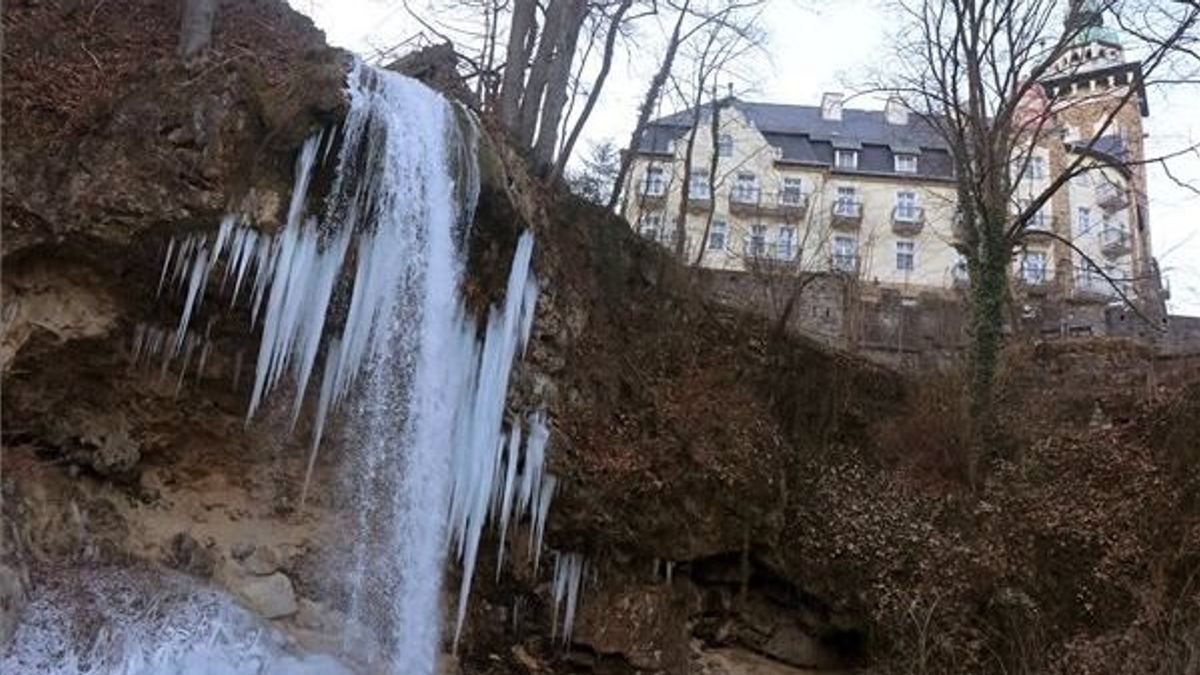 Lenyűgöző a félig befagyott lillafüredi vízesés + képek
