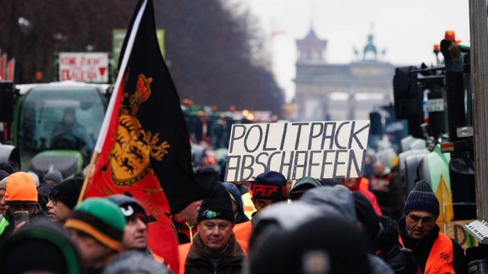 Farmer's final demonstration in Berlin after one week nationwide protests