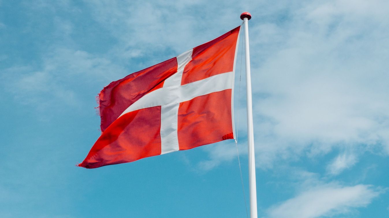 Dánia, zászló, dán zászló, illusztráció (Forrás: Pexels)