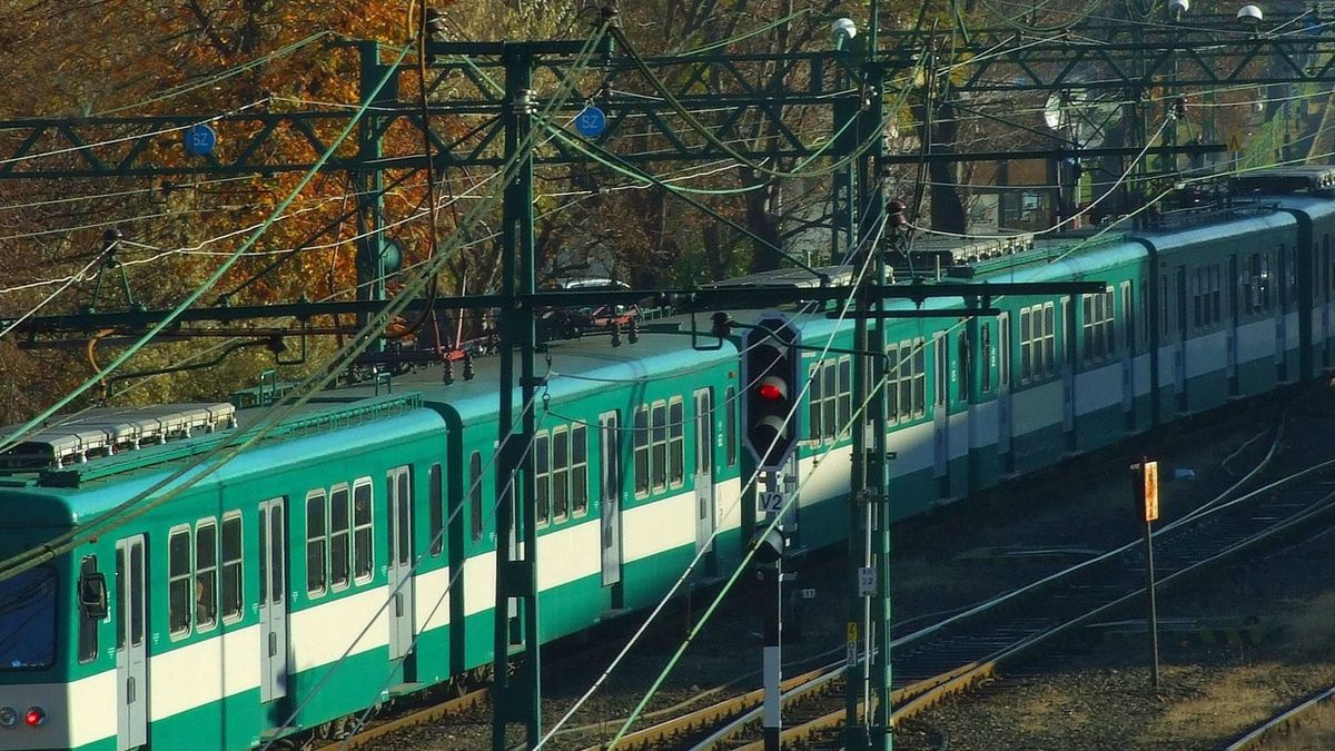 Kiszabadult az apa, aki nyakon szúrt egy ukrán zaklatót a HÉV-megállóban + videó