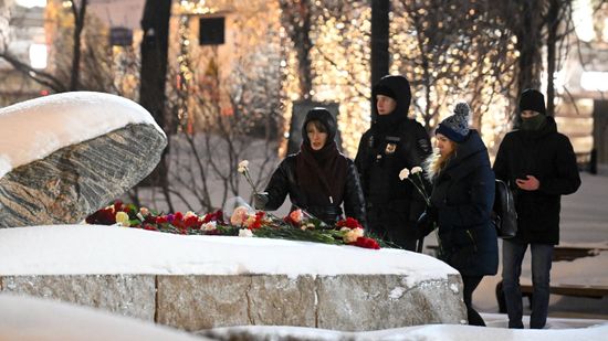 Oroszország budapesti nagykövetsége előtt is tüntettek