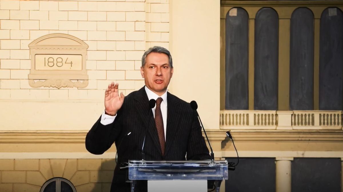 Lázár János: Olcsóbb, gyorsabb és egyszerűbb lesz a közlekedés holnaptól