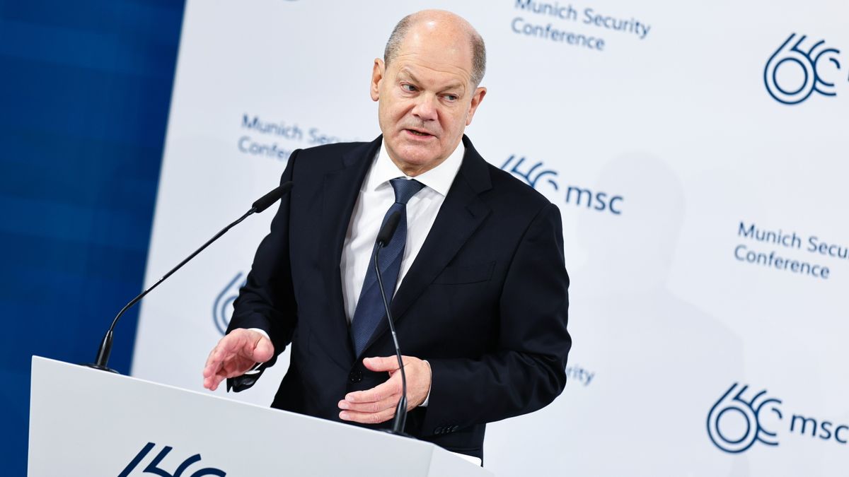 Kőkeményen beleszállt Olaf Scholzba a lengyel publicista