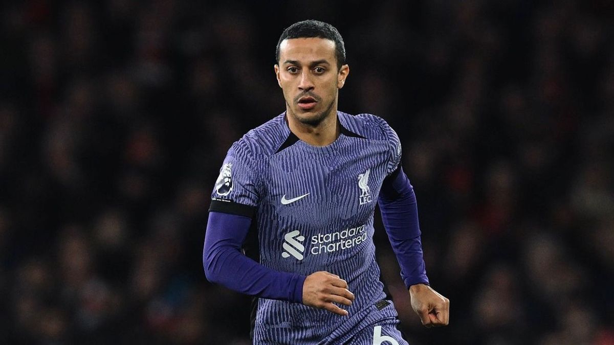 Liverpool: ez ám a bosszúság, öt perc játék alatt megsérült a középpályás