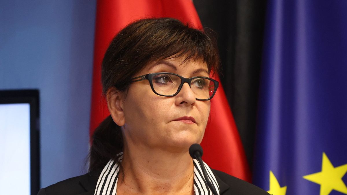 Kálmán Olga szóra sem méltatta a Klubrádió botrányos cikkét