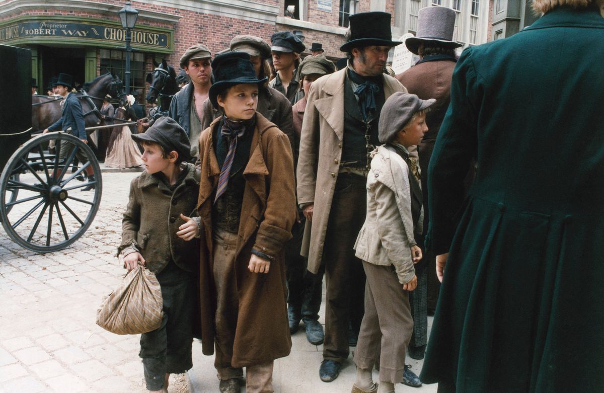 2005 - Oliver Twist - Movie Set
agyafúrt vagány
lugas