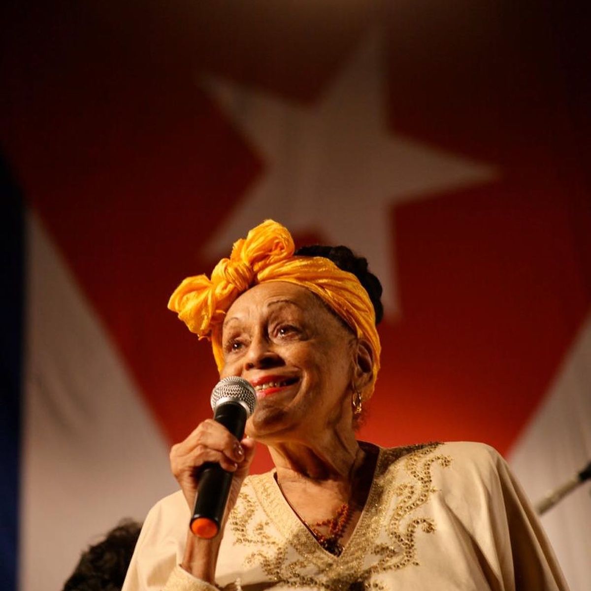 A kubai zenei legenda, Omara Portuondo