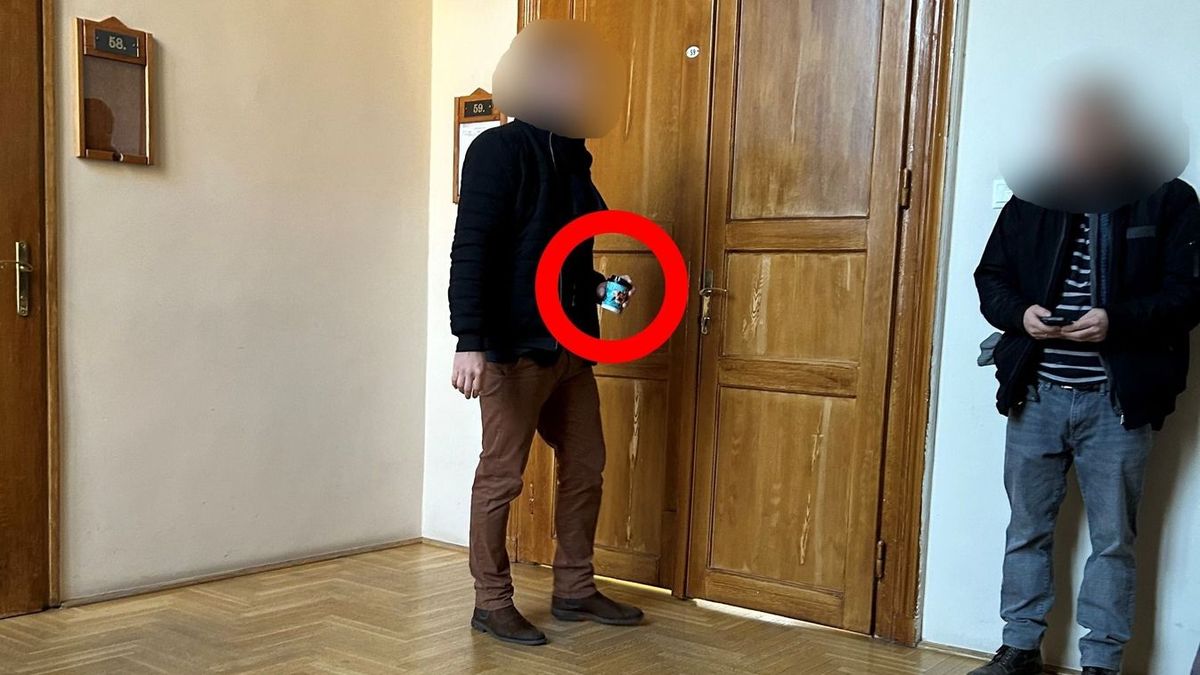 Börtönben tartanák Portik Tamás fiát