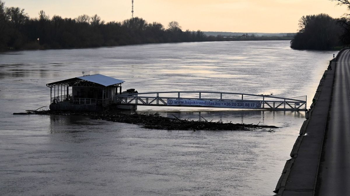 Készültséget rendeltek el a Tisza újabb szakaszára