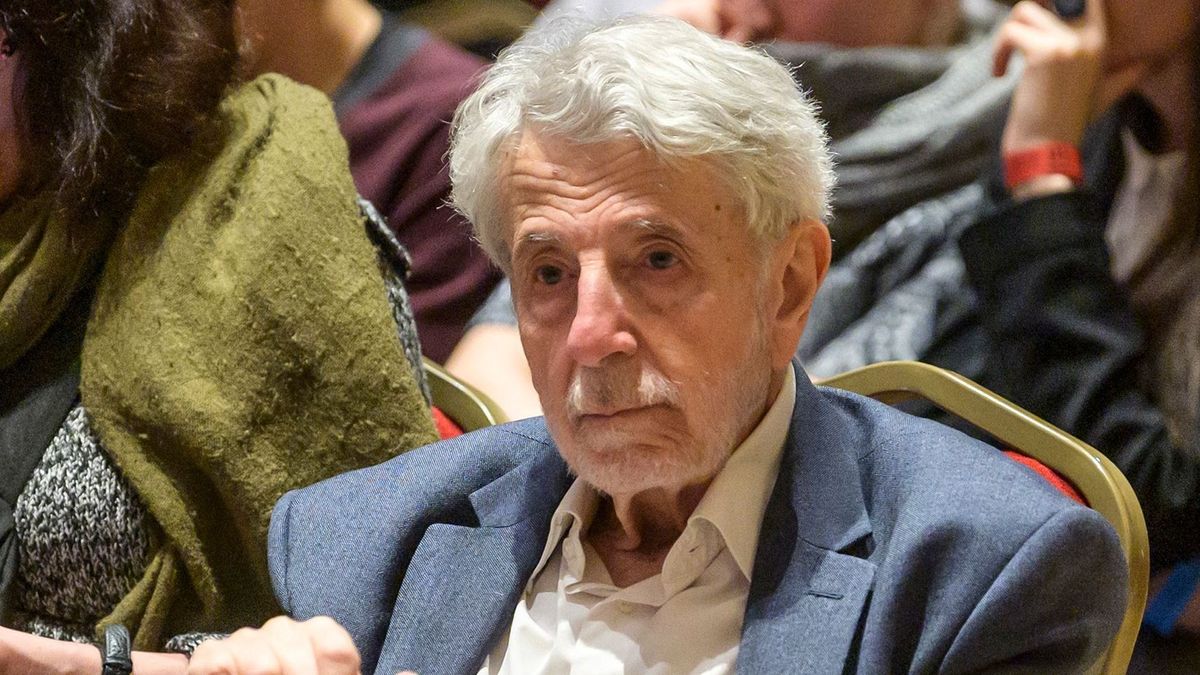 A baloldalon néhány hónapja még megvédték a pedofíliát mentegető SZDSZ-alapítót