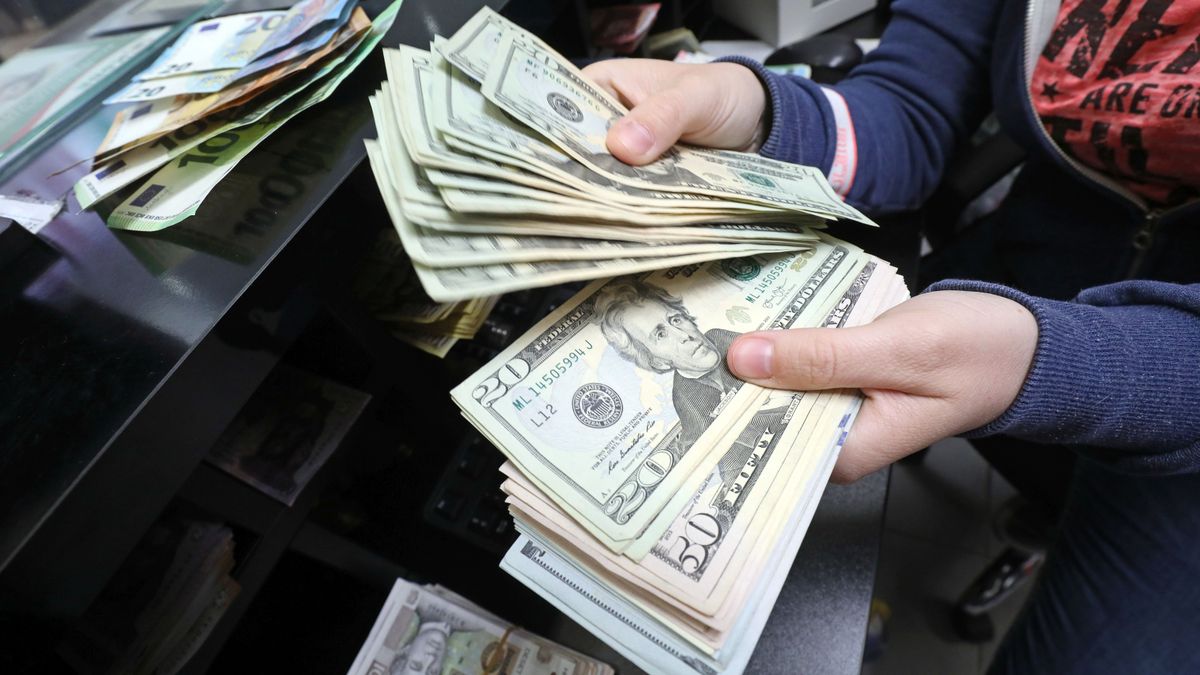 Washington Scraps Tax Treaty with Hungary
