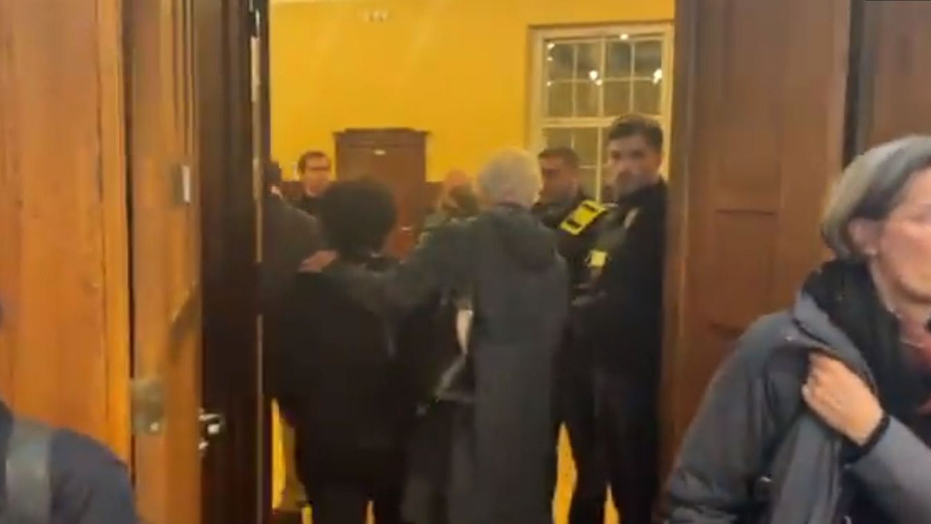 Izrael-ellenes incidens miatt kísérték ki a bírót egy berlini egyetemről + videó Izrael-ellenes incidens miatt kísérték ki a bírót egy berlini egyetemről + videó