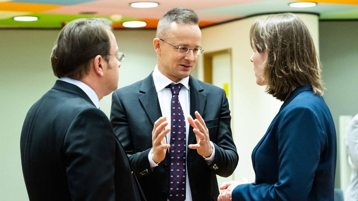 Szijjártó Péter: Kigyomláltuk a magyar érdekeket sértő elemeket az EU tizenharmadik szankciós csomagjából
