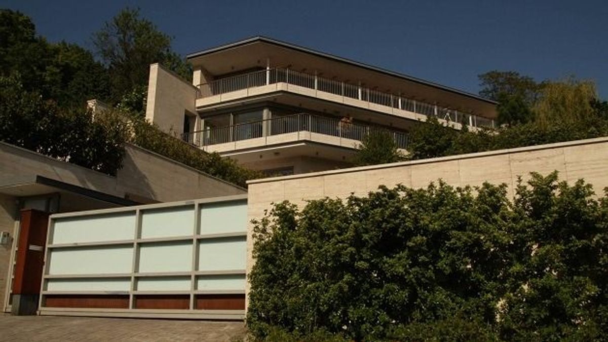 Legendás luxusvillák a baloldalon
