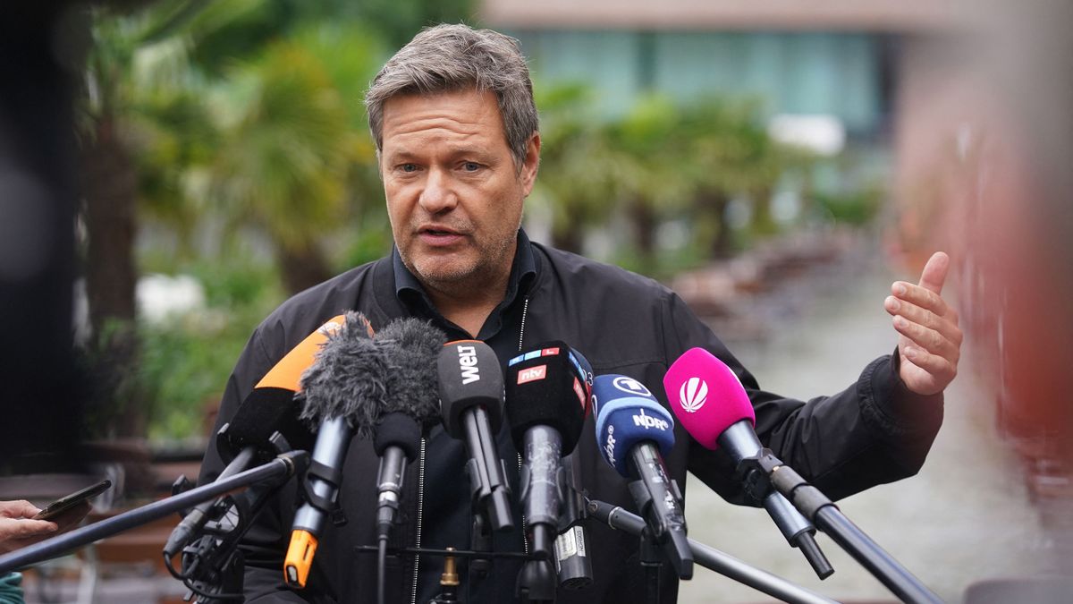 Eurómilliókat fizet ki az adófizetők pénzéből kampányára a német gazdasági minisztérium