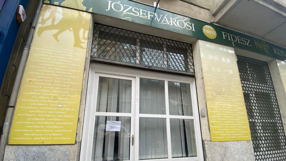 Agresszív támadás érte a józsefvárosi Fidesz irodáját