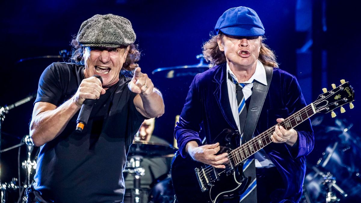 A magyar határhoz nagyon közel fog fellépni az AC/DC – többször is