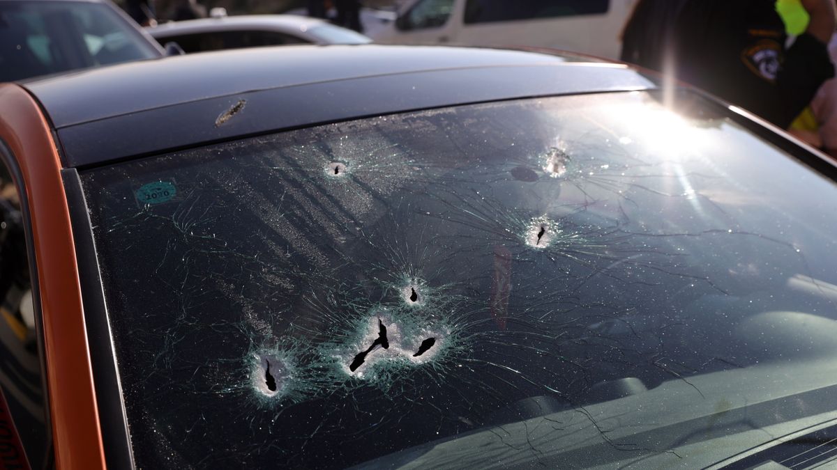 Egy halott, sok sérült az izraeli terrortámadásban + videó