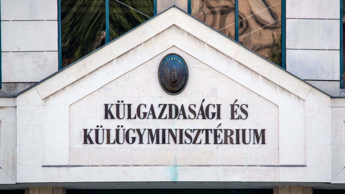 Diplomata pozíciókra írt ki közös pályázatot két minisztérium