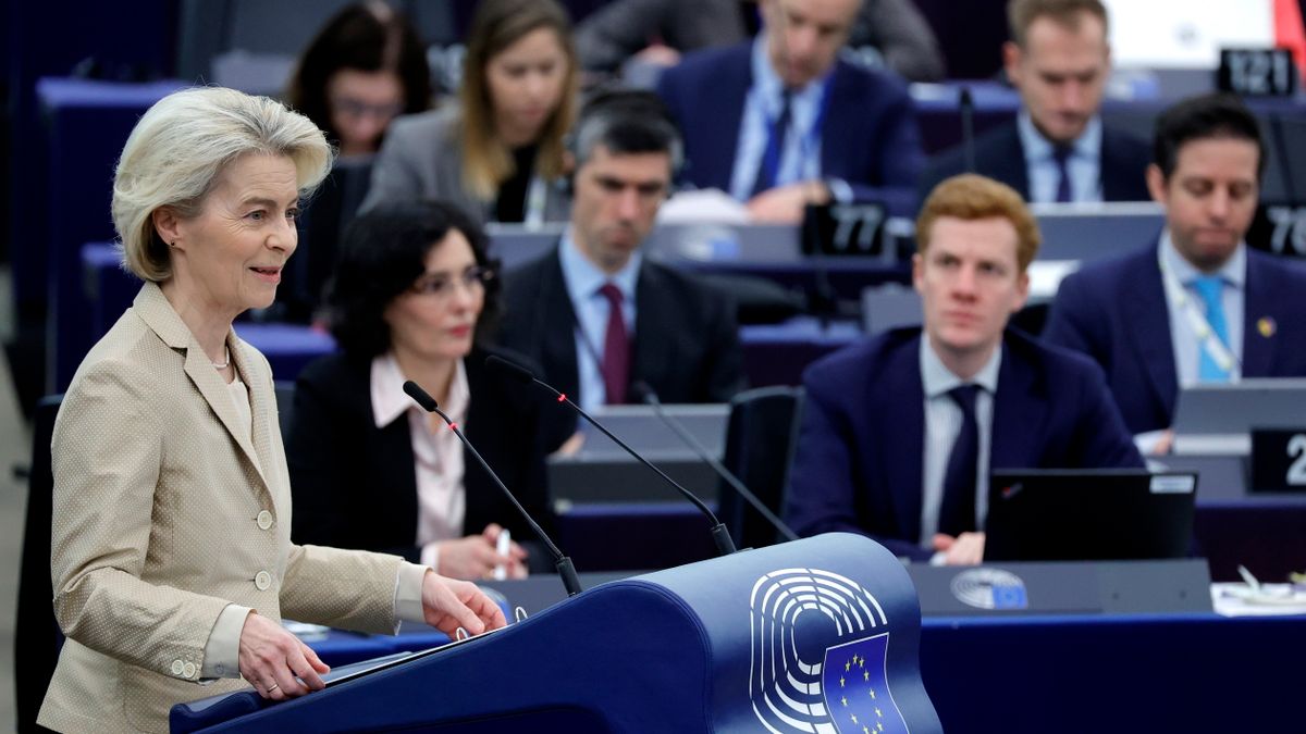Szovjet típusú átnevelés az EP-ben