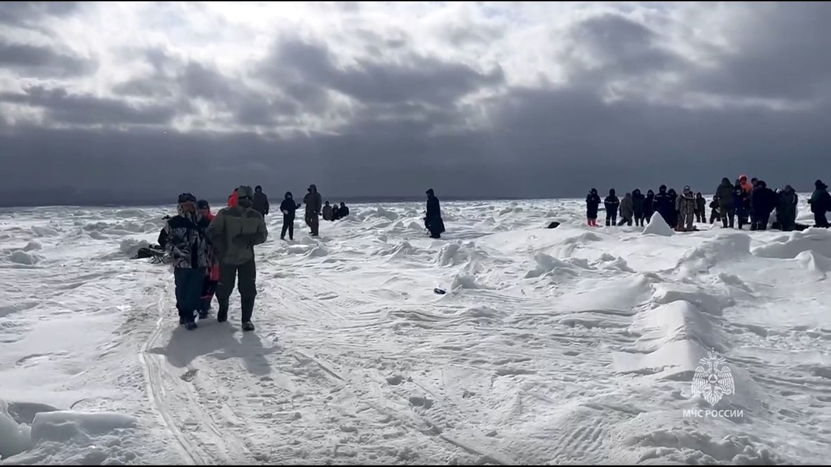 Rémálom, ami történt: halászok rekedtek egy letört jégtáblán + videó