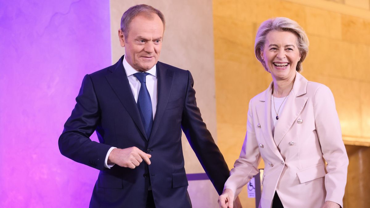 Mutatjuk, hogyan old meg mindent Brüsszel pár tollvonással a lengyel jogállamisággal kapcsolatban